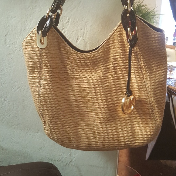 accessories - Picture 2 of 8